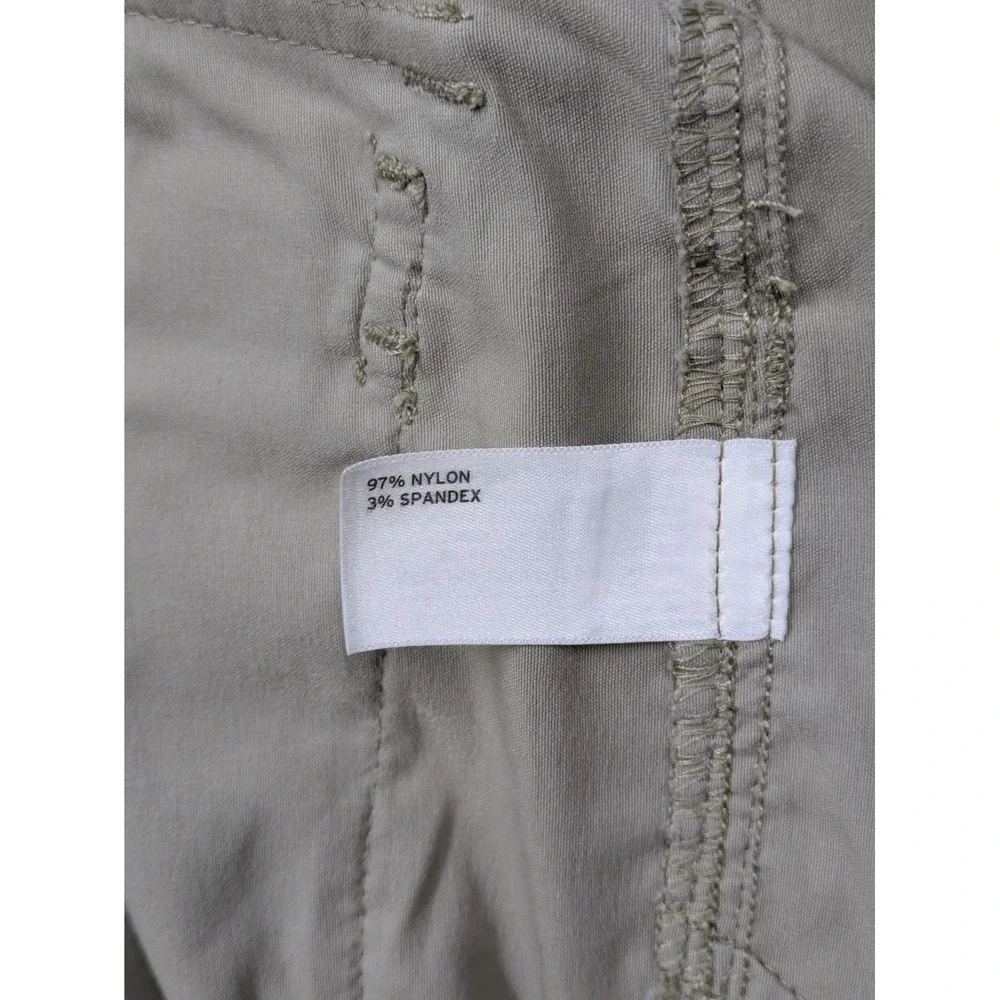 Duluth Trading Co Shorts Mens 38 Beige Flex Dry On-The-Fly Chino 11 Inseam